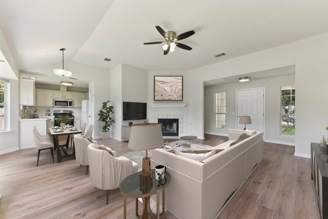 906 Jasmine Trl, House other with 3 bedrooms, 2 bathrooms and 4 parking in Georgetown TX | Image 6