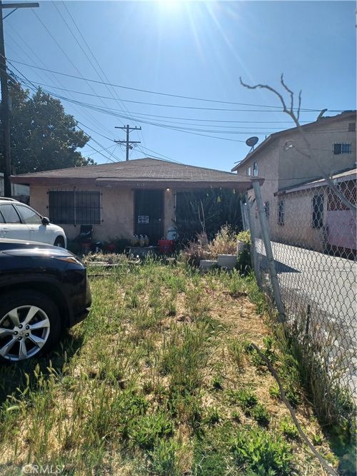 6113 Menlo, Los Angeles, CA, 90044 | Card Image