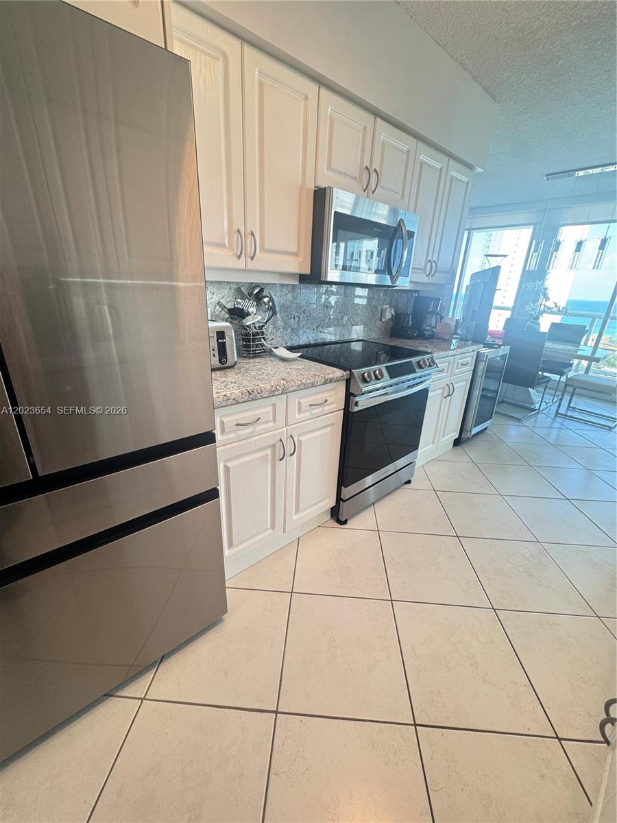 Residential in Sunny Isles Beach 4