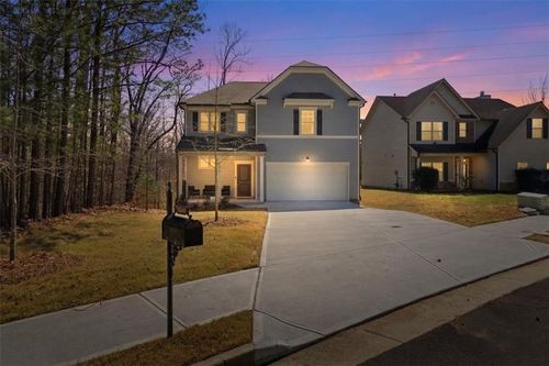 3980 Riverchess Dr Sw, Atlanta, GA, 30331-6018 | Card Image