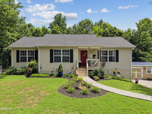 428 Kimberly Heights Road, Sevierville, TN, 37876 | Card Image