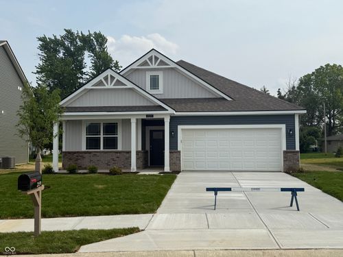 2159 Warbler St, Danville, IN, 46122-8064 | Card Image