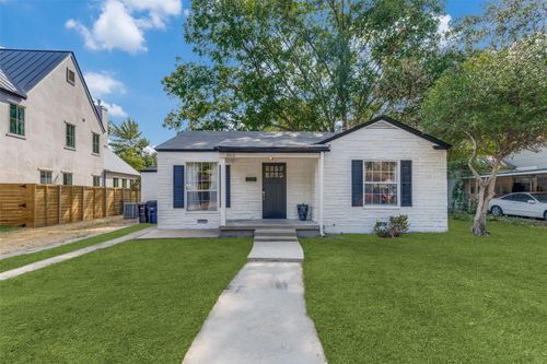 852 Northwood Rd, Fort Worth, TX, 76107-1068 | Card Image