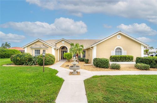 5828 Sandy Pointe Dr, SARASOTA, FL, 34233-3513 | Card Image