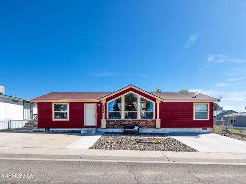3320 Moon Ln, Winnemucca, NV, 89445-6033 | Card Image