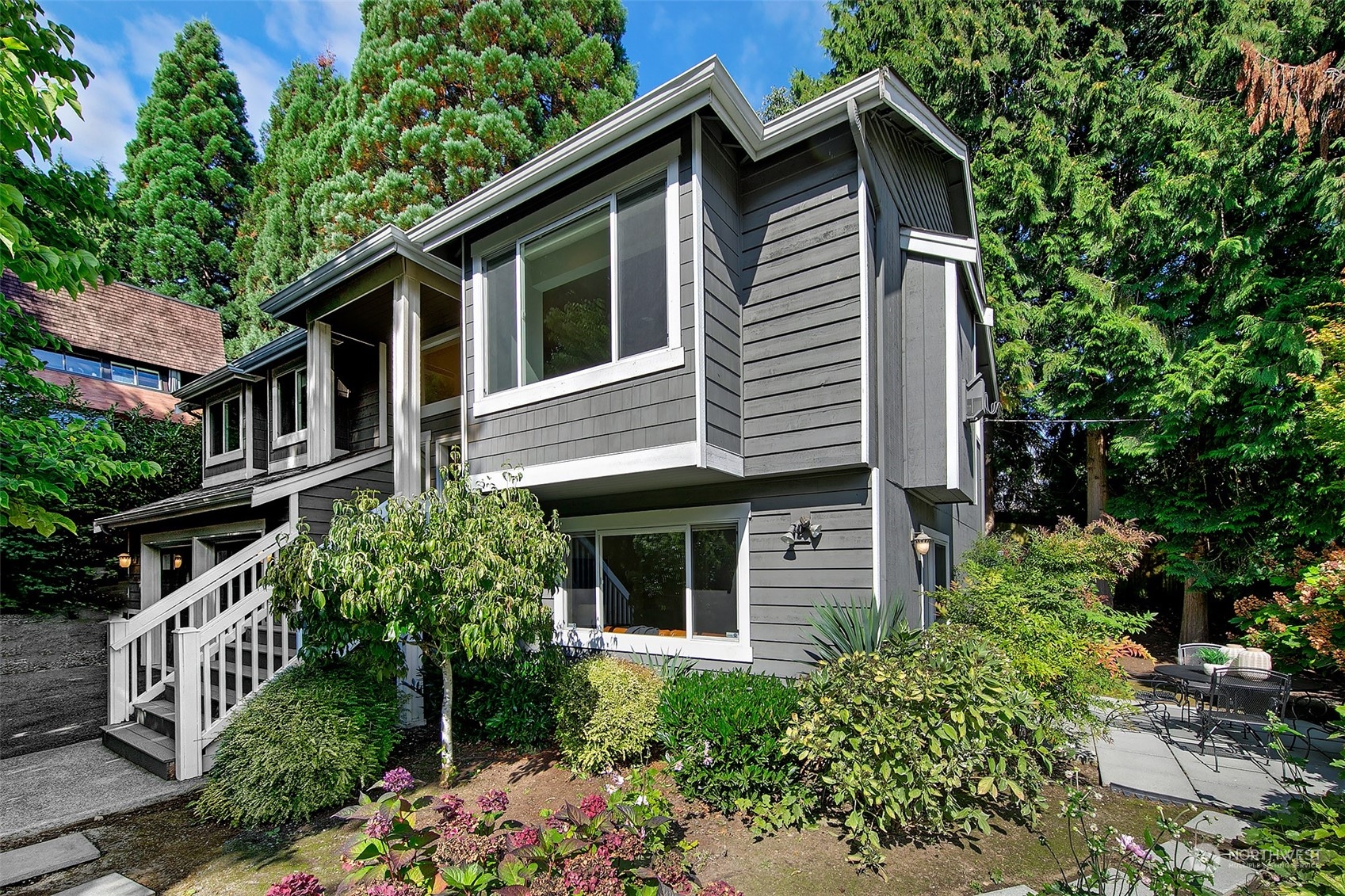 Densmore Ave, Seattle, WA 98133