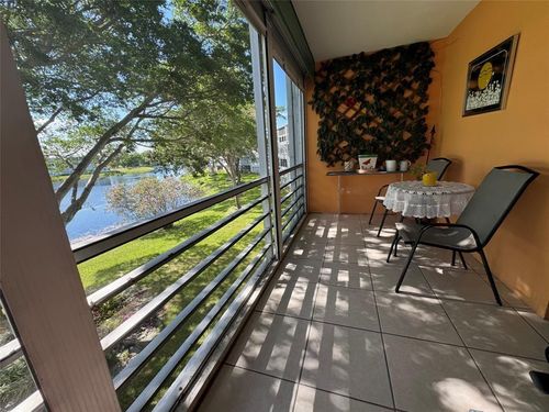 3058-3058 Cambridge C, Deerfield Beach, FL, 33442-3249 | Card Image