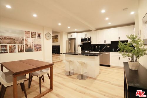 10-944 N San Vicente Boulevard, West Hollywood, CA, 90069 | Card Image