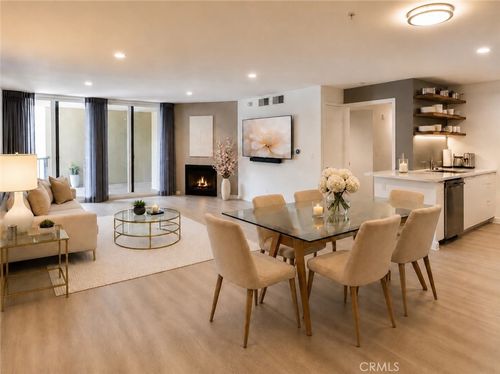 206-7320 Hawthorn, Los Angeles, CA, 90046 | Card Image
