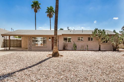 6701 E Scarlett St, Tucson, AZ, 85710-1039 | Card Image