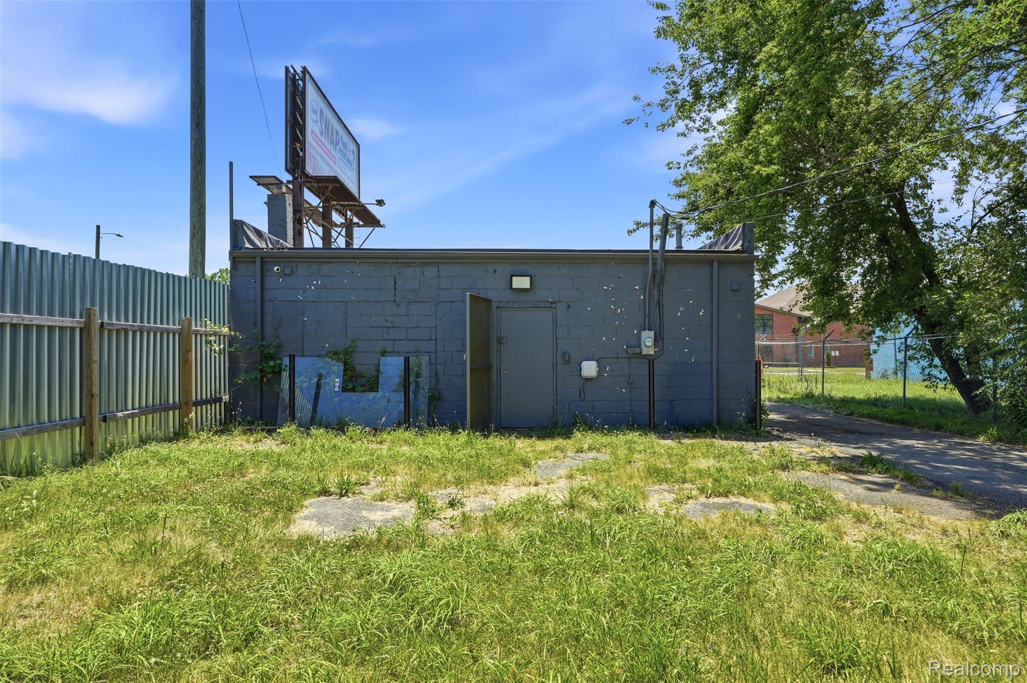 Commercial Sale in Detroit 4