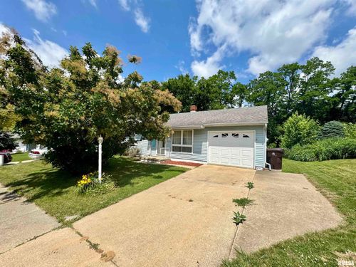 3813 W Brighton Avenue, Peoria, IL, 61615 | Card Image