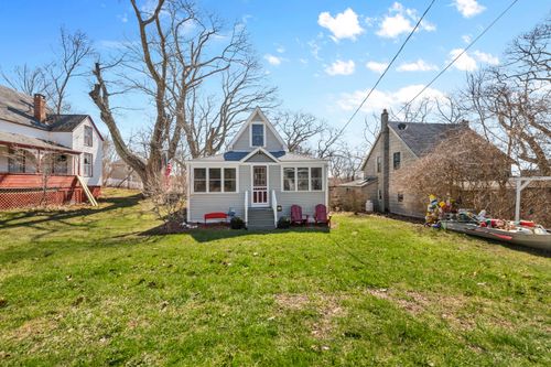 11 Oakland Avenue, Portland, ME, 04108 | Card Image