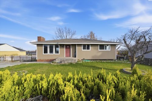 6816 W Yellowstone Ave, Kennewick, WA, 99336-1202 | Card Image