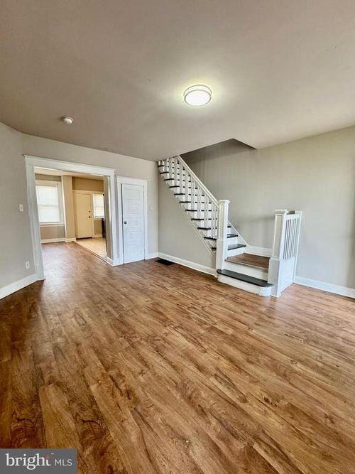 6603 Limekiln Pike, PHILADELPHIA, PA, 19138-3127 | Card Image