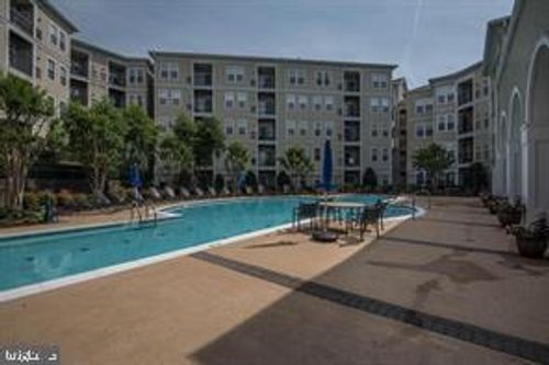 5-103-2055 26th St S, ARLINGTON, VA, 22206-2888 | Card Image