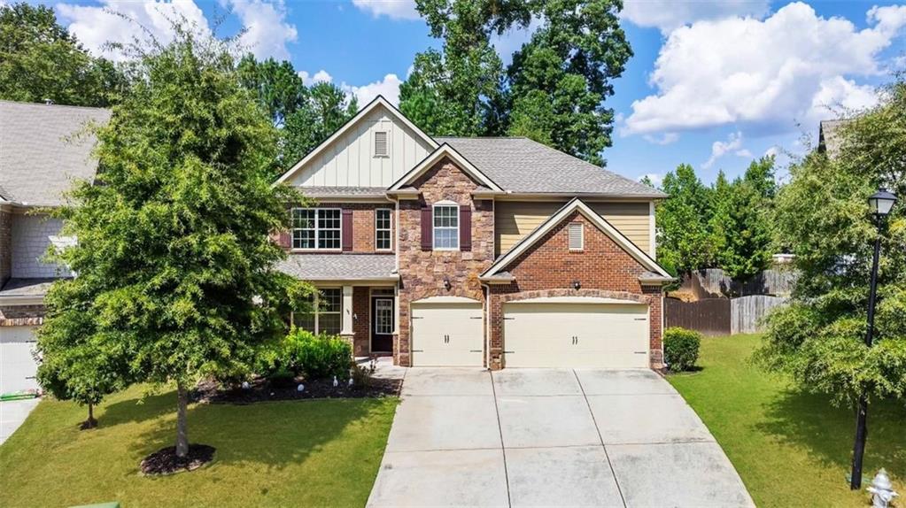 Amberleaf Walk, Lilburn, GA 30047