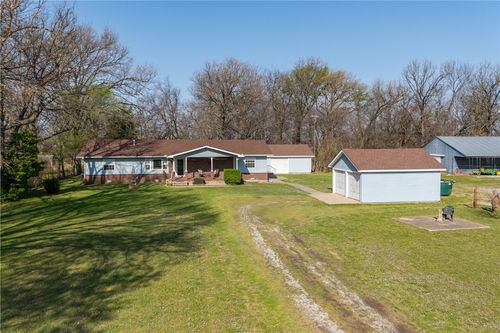 14745 Russell Rd, Siloam Springs, AR, 72761-9028 | Card Image