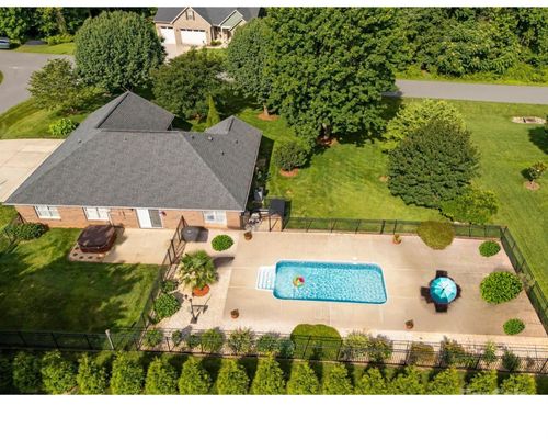 1958 Cameron Heights Cir, Denver, NC, 28037-7830 | Card Image