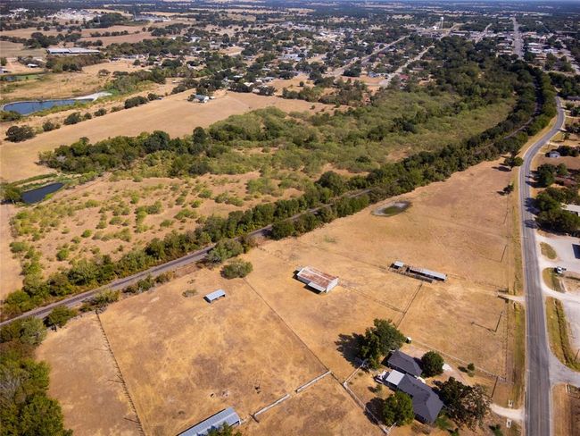 28 W Cuero St, Home with 0 bedrooms, 0 bathrooms and null parking in Giddings TX | Image 8
