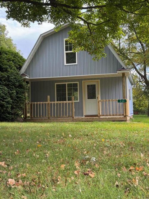 233 Davis St, Marcellus, MI, 49067-9361 | Card Image