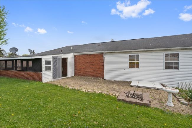 2034 Washington Blvd, House other with 3 bedrooms, 2 bathrooms and 2 parking in Glassport PA | Image 4