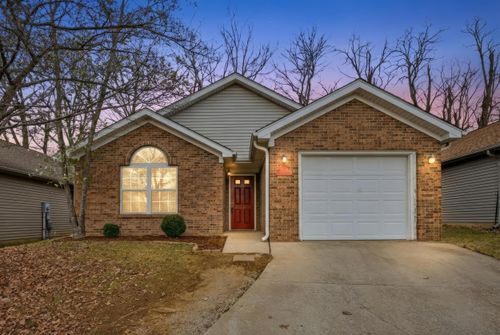 1605 Squire Hart Way, Lexington, KY, 40515 | Card Image