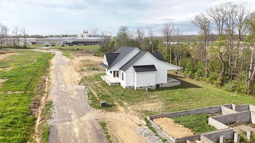 35 Stonecrest St, Morehead, KY, 40351-2011 | Card Image