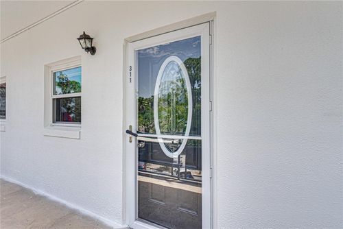 311-200 El Camino Dr, WINTER HAVEN, FL, 33884-1617 | Card Image