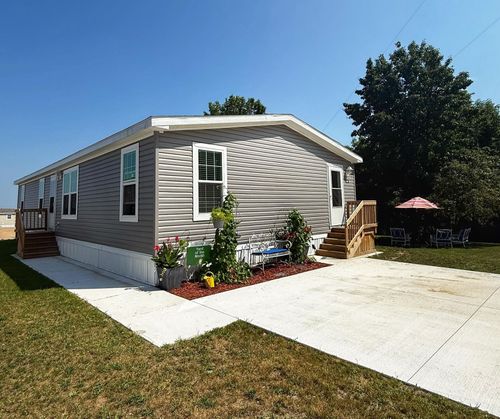1187 Ironstone Dr, Mount Pleasant, MI, 48858-4559 | Card Image