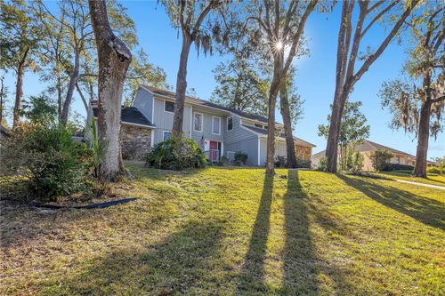 2108 Dogwood Cir, Mount Dora, FL, 32757-9570 | Card Image