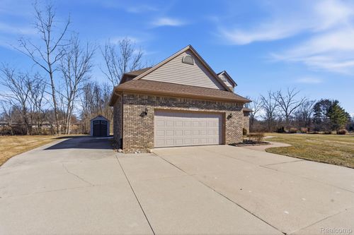 35950 Tamarack Ct, New Baltimore, MI, 48047-6501 | Card Image