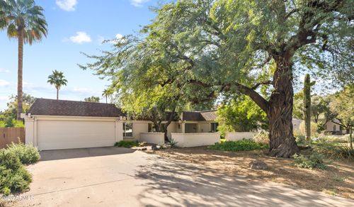 911 W Gleneagles Dr, Phoenix, AZ, 85023-5276 | Card Image