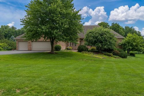 11301 Bridgeport Pl, Belvidere, IL, 61008-8176 | Card Image