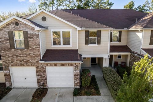 16105 Sweetwater Fields Ln, Tomball, TX, 77377-2840 | Card Image