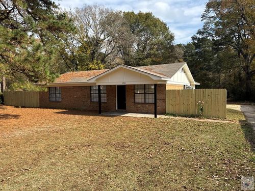 2001 Buchanan, Texarkana, TX, 75501 | Card Image