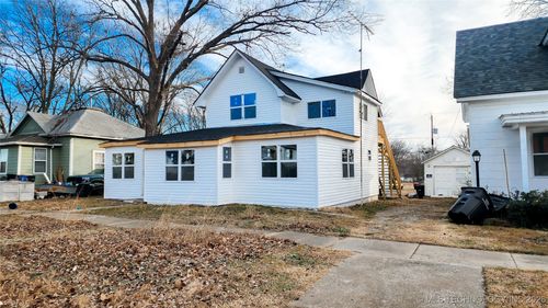 818 S Wyandotte Avenue, Bartlesville, OK, 74003 | Card Image