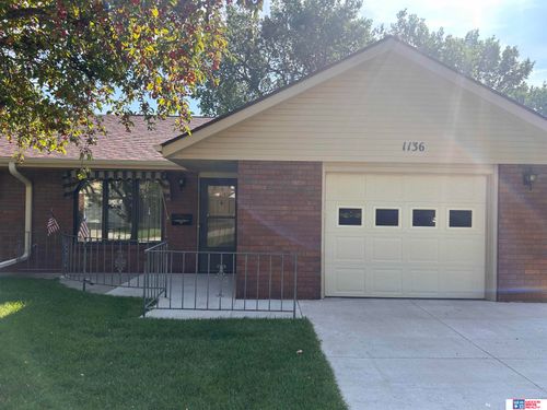 22-1136 Silver Ridge Rd, Lincoln, NE, 68510-5127 | Card Image