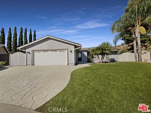 2290 Rohner Ct, Simi Valley, CA, 93063-3852 | Card Image