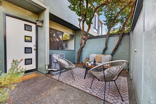 3574 Shelter Creek Drive, Napa, CA, 94558 | Card Image