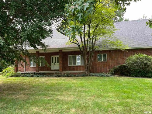 105 Nansarah Dr, Jacksonville, IL, 62650-2672 | Card Image