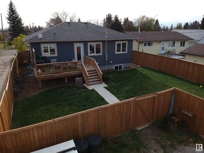 5012 48 Ave, House other with 2 bedrooms, 1 bathrooms and null parking in Onoway AB | Image 2