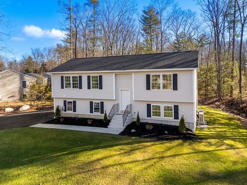 104 Hill Top Dr, Southbridge, MA, 01550-3995 | Card Image