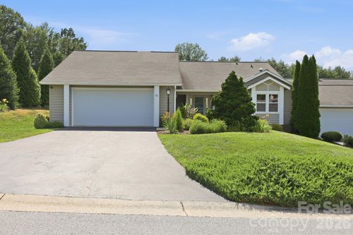 41 Cedarcliff Cir, Asheville, NC, 28803-9541 | Card Image