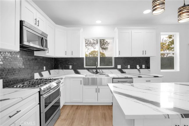 2216 Jeans Ct, House other with 3 bedrooms, 3 bathrooms and 2 parking in Signal Hill CA | Image 25