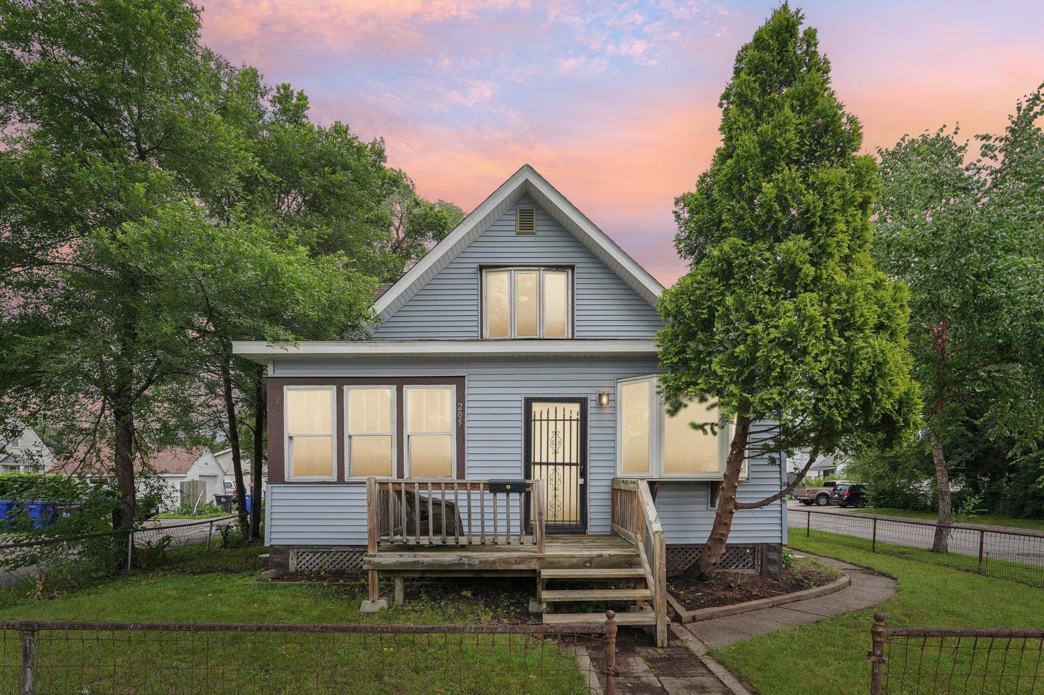 Sidney St, Saint Paul, MN 55107
