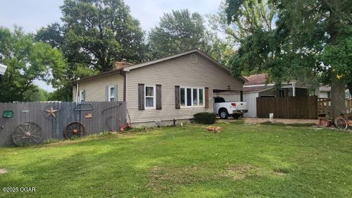 514 N Kansas Ave, Columbus, KS, 66725-2010 | Card Image
