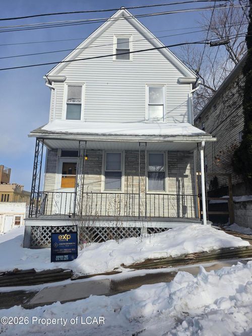 16 Priestly St, Wilkes Barre, PA, 18702-2515 | Card Image