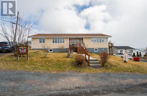 4 High Rd N, Carbonear, NL, A1Y | Card Image
