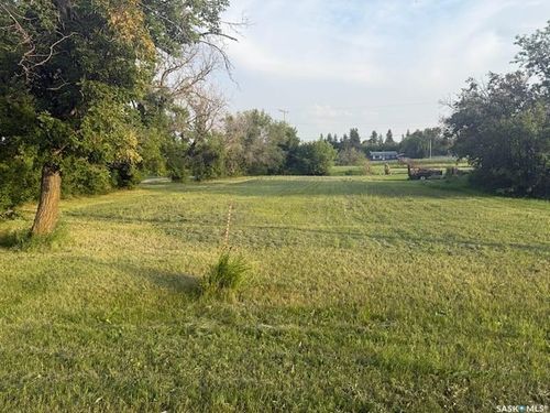 112 1st Ave N, Maymont, SK, S0M | Card Image